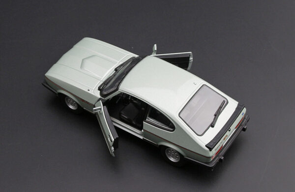 Alloy Car Model 1982 Ford Capri Classic Car Simulation Car Model Toy Ornaments - Image 5