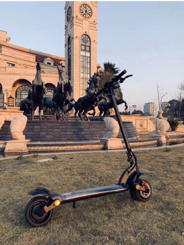 Double Drive Folding Scooter With Wide Tires - Image 2