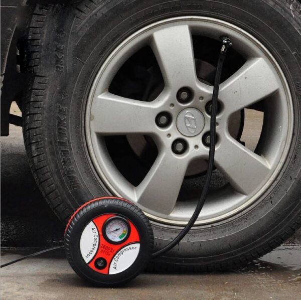 Car Battery Car Portable Tire Electric Inflator - Image 4