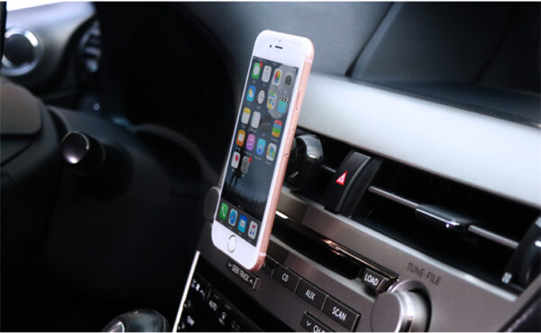 Car mobile phone navigation bracket mobile phone rack outlet magnetic car 360 degree magnetic rotating magnet bracket - Image 4